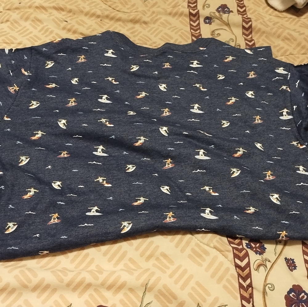 Shirt - Picture 2 of 3